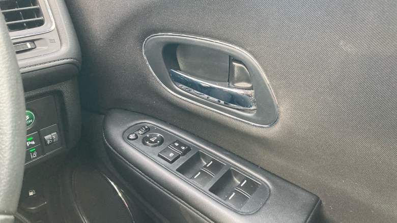 Honda HR-V 1.5 i-VTEC SE Navi 5dr Petrol Hatchback